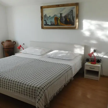Seaside House Milna, - 8900 Feriehus Vis
