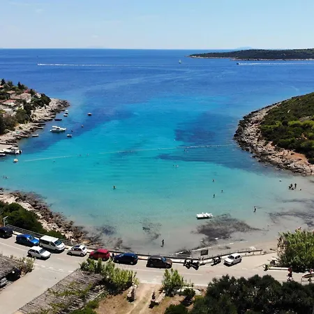 Seaside House Milna, - 8900 * Vis